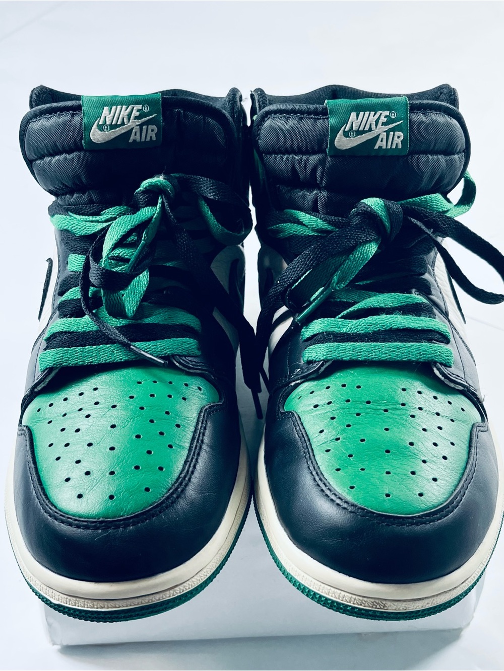 Nike Air Jordan 1 Retro High OG #555088-302 Green Black White Men's 9.5 Sneakers - Picture 3 of 15